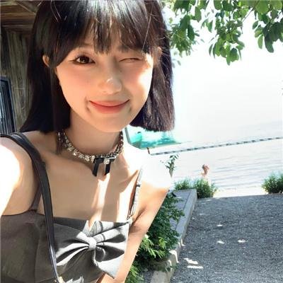 女哭声